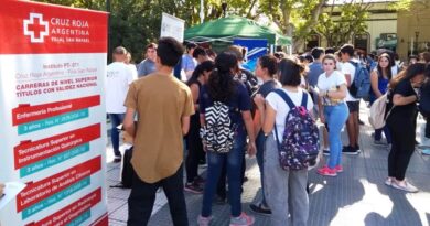 San Rafael presenta la Oferta Educativa 2026 en plaza San Martín