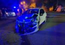 Grave siniestro vial en una concurrida intersección local