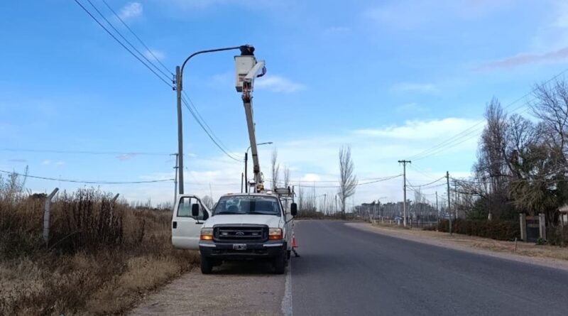 El Municipio instala nuevas luces led en la traza de Juan XXIII