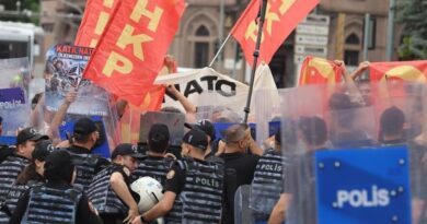 Comienza en Ankara la cumbre de la OTAN en medio de protestas