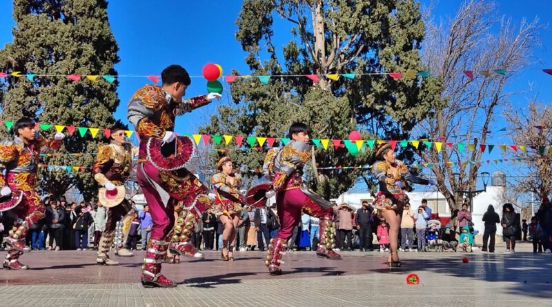La comunidad boliviana de San Rafael celebró el 201° aniversario de la independencia de Bolivia