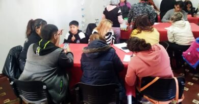 Comenzaron los nuevos talleres municipales de tapicería y gastronomía