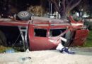 Grave vuelco de un vehículo termina con un sujeto demorado por ebriedad