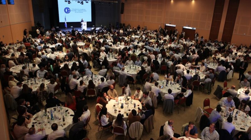 El Almuerzo de las Fuerzas Vivas expuso diferencias entre empresarios y dirigentes