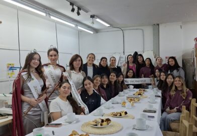 Alumnas de la Ebyma confeccionaron las bandas vendimiales
