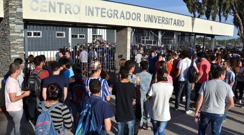 San Rafael atrae a cientos de estudiantes del norte de Neuquén