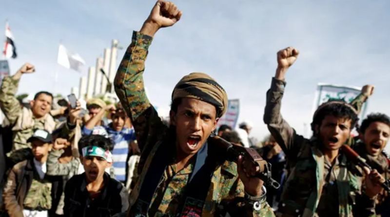 Ataque hutí contra una base militar en Yemen dejó decenas de víctimas