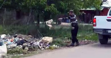 Lo pescaron “in fraganti” tirando basura y terminó denunciado por el Municipio